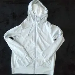 UNIQLO AIRism UVカット フルジップパーカー Sのサムネイル