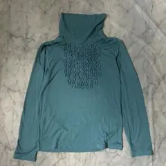 トップス　ブルー　ハイネック　フリル