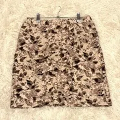 【RoseTiara】美品 ゆったり大きめベージュ花柄ひざ丈スカートサイズ42