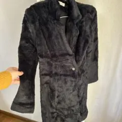 大人に女性！黒いファーコート ボタン付き