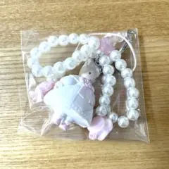 シークレットストラップ　ホワイトフリル　サンリオ　マロンクリーム
