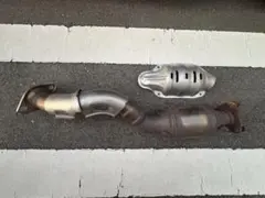 フィットRS GE8 純正触媒のサムネイル
