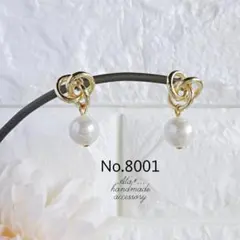 No.8001　3連フープとパール　チタンポストピアス