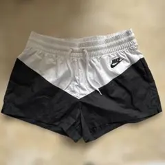 NIKE ショートパンツ