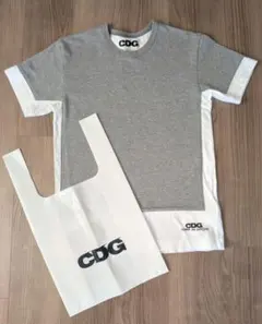 ◆コムデギャルソン　CDG　ドッキングTシャツ◆ショッパー付きのサムネイル