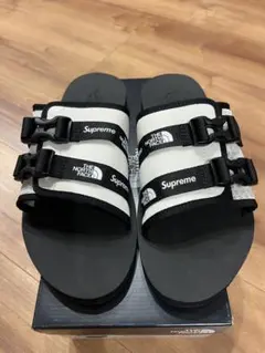 Supreme The North Face Trekking Sandalのサムネイル