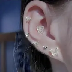 バタフライ　ピアス