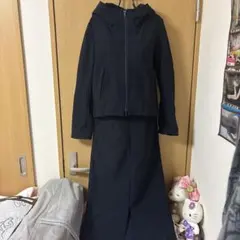 ヴィチーノ・ア・レイVicino a Leiパーカー&スカートのセットアップ美品