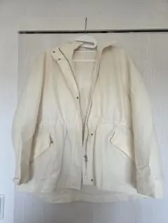 ユニクロ　アイボリー フード付き マウンテンパーカー XL