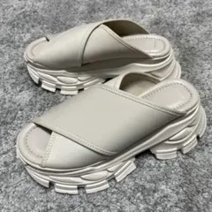 【美品】JEANASIS 厚底クロスサンダル アイボリー　Lサイズのサムネイル