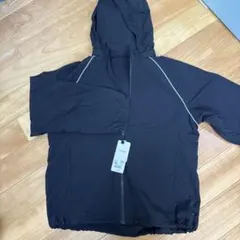 新品未使用　ユニクロ　ポケットタブルパーカー 150 黒　UVカット