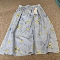 any SiS フレアスカート 水色 花柄 ひざ丈