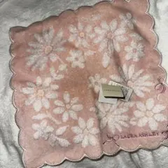 LAURA ASHLEY 花柄ハンカチ ピンク