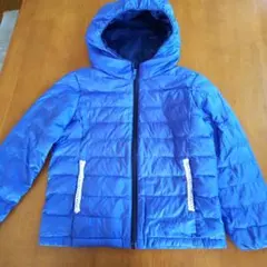 ユニクロキッズ青いフード付き中綿コート