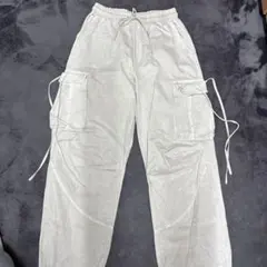 ライトグレー カーゴパンツ Fサイズ