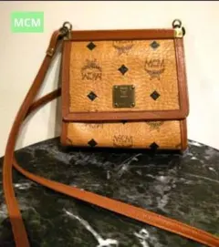 た*ろ様 MCM ブラウンレザー ベルト新品 ショルダーバッグ - メルカリ