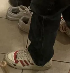 adidas ジェレミースコット風