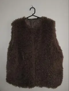 ブラウンファーベスト ノースリーブ