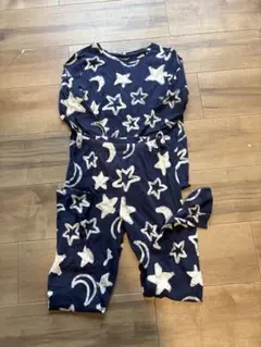 H&M 星と月柄 パジャマ 8-10A