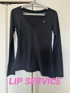 LIP SERVICE ブラック Vネック トップスのサムネイル