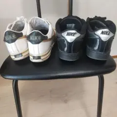 NIKE スニーカー ホワイト26cm/ブラック25.5cm2足セット。