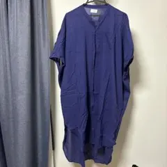 ハグハグ　ハグム　ロングシャツ　ネイビー　夏素材　ゆったりシルエットのサムネイル