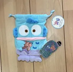 【限定】サンリオ✖️クレヨンしんちゃん　ポーチ&ステッカー