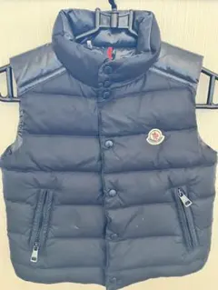 MONCLER グレー ファー付きベスト - メルカリ