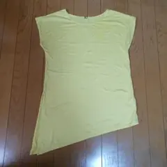 イエロー アシンメトリック 半袖トップス