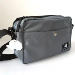 スカンジナビアンフォレスト ショルダーバッグ(チャーム付き)