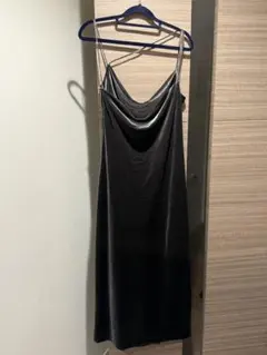 黒いベロアキャミワンピース