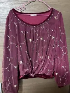 axes femme 花柄刺繍チュール長袖トップス ボルドー