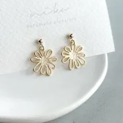 218｜ ペタル フラワー ピアス イヤリング ゴールド アクセサリー 花