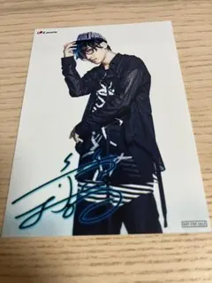 Item thumbnail for item 82ddd48a-a762-4d41-8795-ea2025427ff0