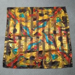 幾何学模様　光沢 大判スカーフ レディース