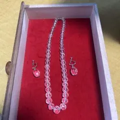クリスタル ネックレスとイヤリングセット