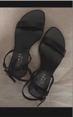 GUCCI サンダル ブラック ゴールド　レザー
