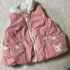 ウサギ刺繍付きピンク中綿ベスト 80