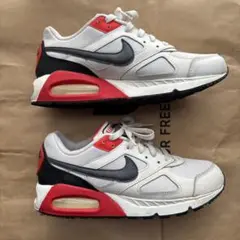 Nike Air Max ホワイト×レッド×ブラック