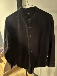 UNIQLO ブラック ボタン付きシャツ S