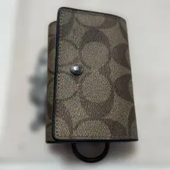 ブラウンレザーキーケース