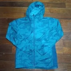 アディダス　ウィンドブレーカー