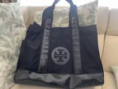 トリーバーチ　エラ　ナイロン　トートバッグ ビックロゴ パテントレザー