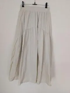 ehka sopoクリーム色 フレアスカート