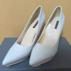 グレー ポインテッドトゥ ハイヒール