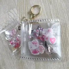 匿名発送　キーホルダー付きミニシール帳　完成品　Ⅱ