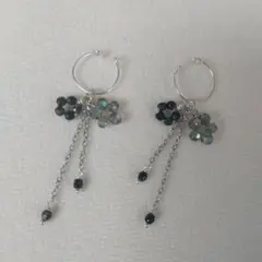 イヤーカフ