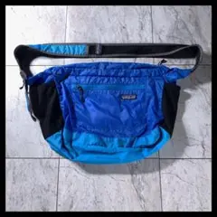 patagonia パッカブル ナイロン ショルダーバッグ ブルー 17L