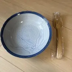 サラダボウル　皿　食器　未使用