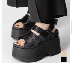 アグ UGG 厚底サンダル GOLDEN RISE ゴールデンライズのサムネイル